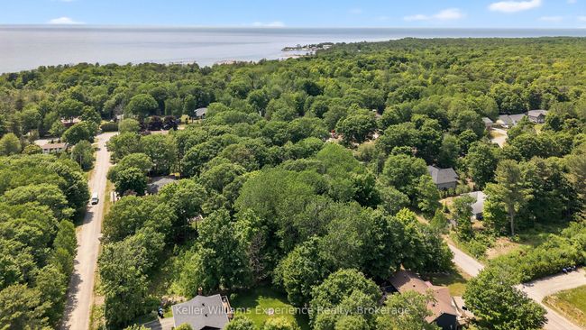 32 Pinecone Ave, House other with 5 bedrooms, 3 bathrooms and 6 parking in Tiny ON | Image 47