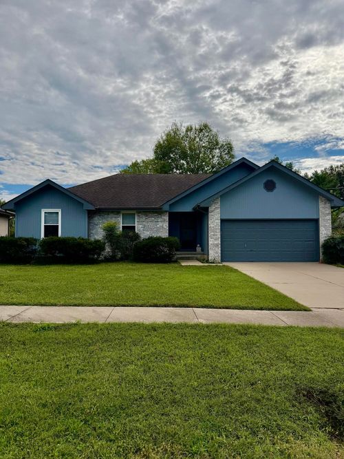 2934 E Chattanooga Street, Springfield, MO, 65804 | Card Image