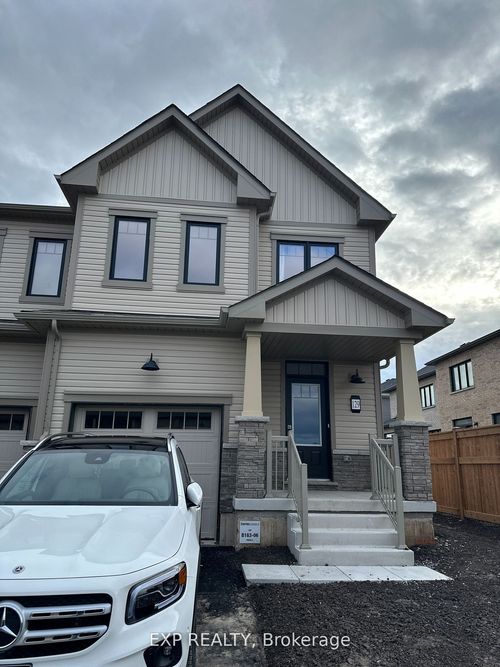 129 Masters St, Welland, ON, L3B0N4 | Card Image