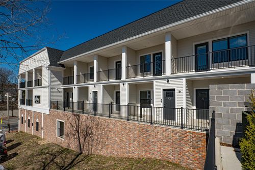 104-1100 New York Ave, Huntingtn Sta, NY, 11746-1207 | Card Image
