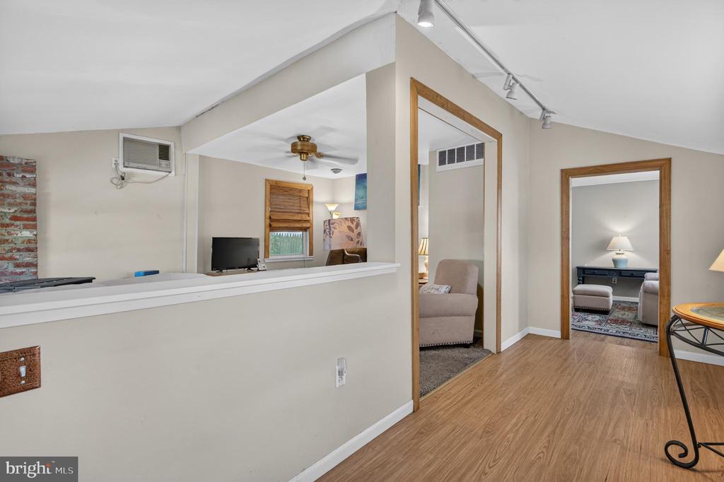 Residential in WOODBURY 4