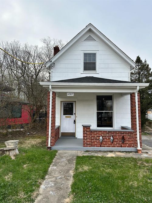 6307 Wooster Pike, Cincinnati, OH, 45227-4212 | Card Image