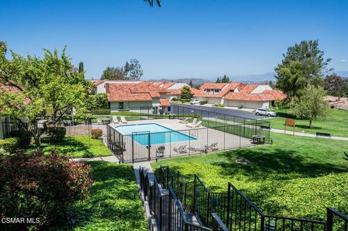 632 White Oak Ln, Newbury Park, CA, 91320-4045 | Card Image
