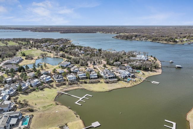 Birds eye view of property featuring a residential view and a water view | Image 38