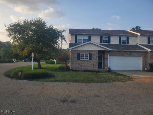 4015 Pelham St Ne, Canton, OH, 44714-1472 | Card Image