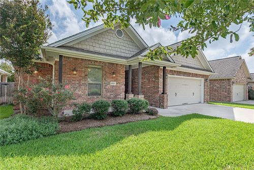 2403 Norham Dr, College Station, TX, 77845-4884 | Card Image