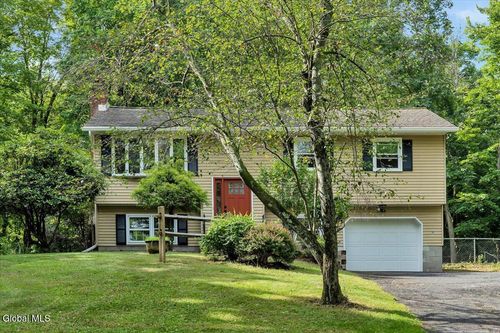 320 Miller Rd, East Greenbush, NY, 12061-3413 | Card Image