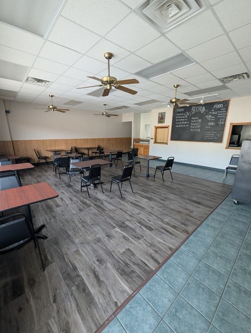 2-4659 44th St, Rock Island, IL, 61201-7147 | Card Image