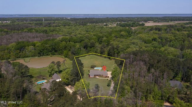 81-web-or-mls-211 Lake Terrace-83b | Image 68