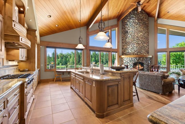 639 Three Eagle Ln, House other with 7 bedrooms, 8 bathrooms and null parking in Bigfork MT | Image 24