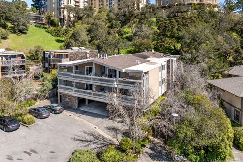 40 Corte Real, Greenbrae, CA, 94904-2132 | Card Image