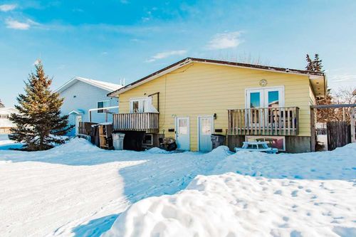 9303 101 Ave, Grande Prairie, AB, T8V0W5 | Card Image