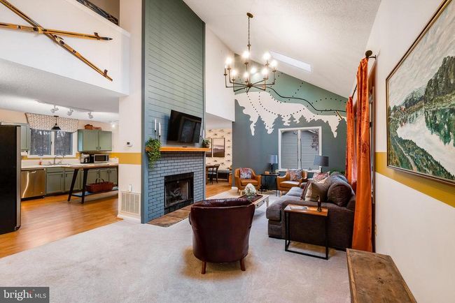 375 Alleghany Dr, House other with 3 bedrooms, 3 bathrooms and null parking in MCGAHEYSVILLE VA | Image 4