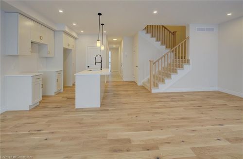 36 Anne St, Harriston, ON, N0G | Card Image
