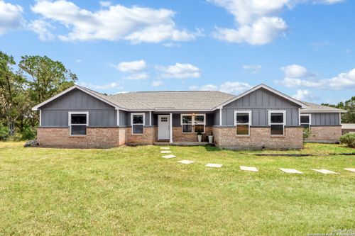 711 Forest Trl, New Braunfels, TX, 78132-4625 | Card Image