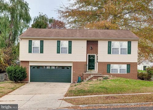 9701 Grandhaven Ave, UPPER MARLBORO, MD, 20772-5271 | Card Image