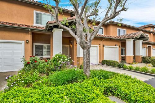 17772 Independence Ln, Fountain Valley, CA, 92708-4581 | Card Image