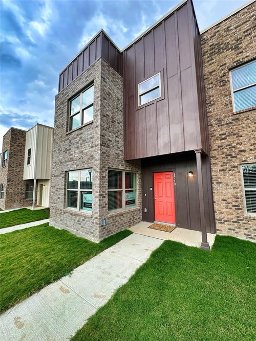 1719 Saint Louis Ave, Fort Worth, TX, 76110-1637 | Card Image