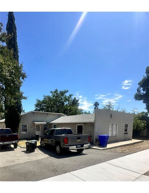 35057 Avenue A, Yucaipa, CA, 92399-4304 | Card Image