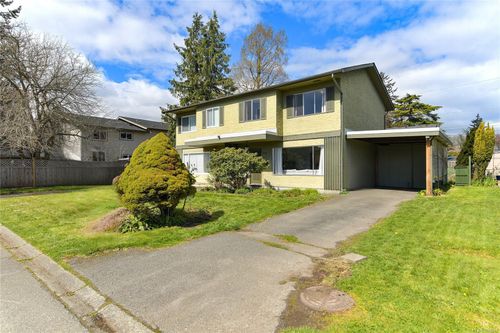 1716 Ashdale Pl, Victoria, BC, V8N1N9 | Card Image