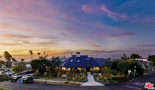 375 Camino De Las Colinas, Redondo Beach, CA, 90277-5830 | Card Image