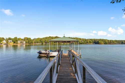 509 Peninsula Rd, West Union, SC, 29696-3661 | Card Image