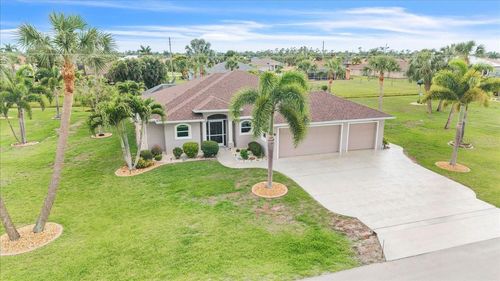519 W Cashew, Punta Gorda, FL, 33955-1011 | Card Image