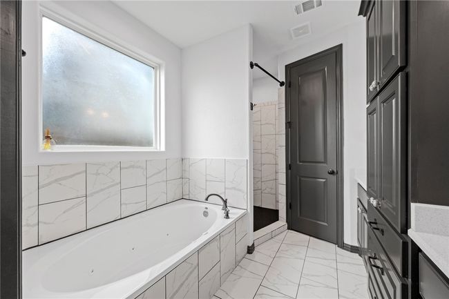 6324 Southern Cross Dr, House other with 3 bedrooms, 3 bathrooms and null parking in College Station TX | Image 11
