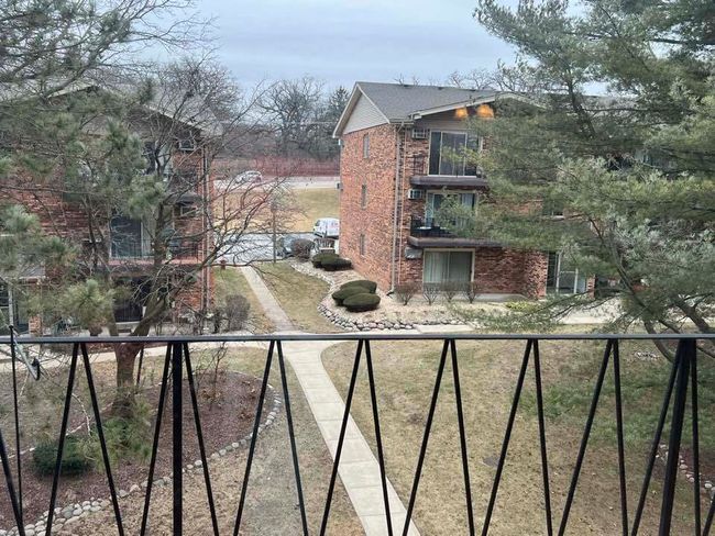 APT-506A - 5333 Waterbury Way, Condo with 2 bedrooms, 1 bathrooms and 2 parking in Crestwood IL | Image 13