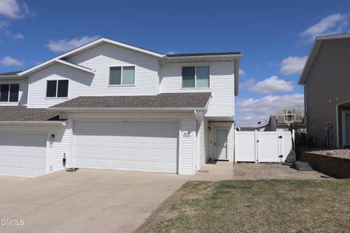 6446 Reily Rd, Lincoln, ND, 58504-9321 | Card Image