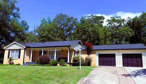 215 Lamott St, Hot Springs, AR, 71901-8165 | Card Image