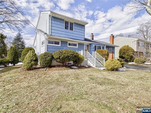 15 Glassboro Rd, Parsippany, NJ, 07054-3922 | Card Image