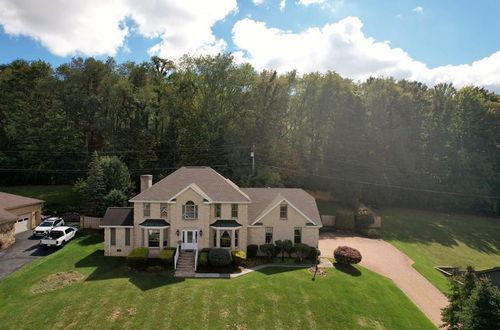 6 Fairlane Dr, Bluefield, VA, 24605-9633 | Card Image