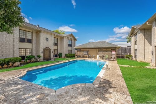 apt-706-165 W Rampart Dr, San Antonio, TX, 78216-6771 | Card Image