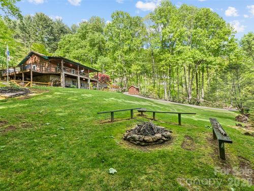 1073 Lentini Dr, Waynesville, NC, 28785-8336 | Card Image