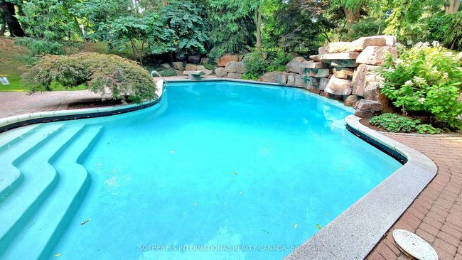 30 High Point Rd, House other with 8 bedrooms, 13 bathrooms and 35 parking in North York ON | Image 22