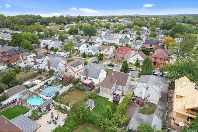 49-44 167 Th St, House other with 4 bedrooms, 3 bathrooms and null parking in Fresh Meadows NY | Image 7