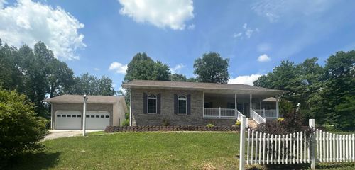 34 Ross Jones Rd, Whitley City, KY, 42653-6062 | Card Image