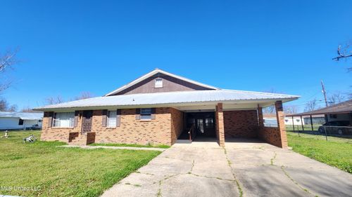 205 Jefferson St, Vidalia, LA, 71373-4401 | Card Image