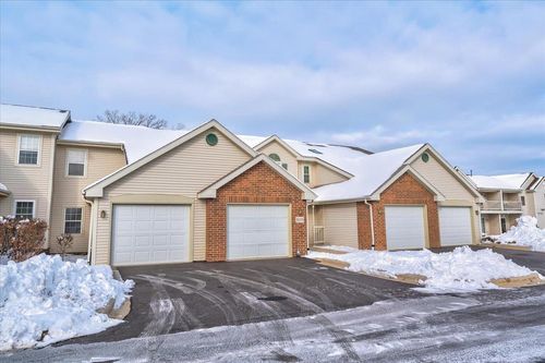 apt-101-909 Park St, Oregon, WI, 53575-3286 | Card Image