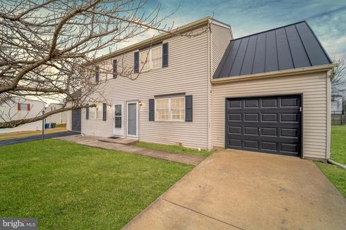 1640 Blue Jay Dr, DOVER, PA, 17315-2772 | Card Image