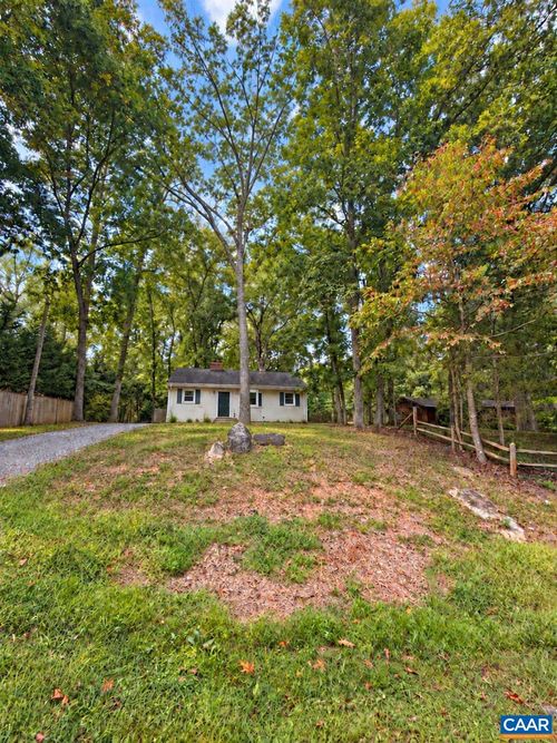 596 North Lakeshore Dr, LOUISA, VA, 23093 | Card Image