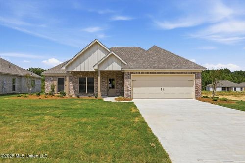 116 Newport Dr, Canton, MS, 39046-6030 | Card Image