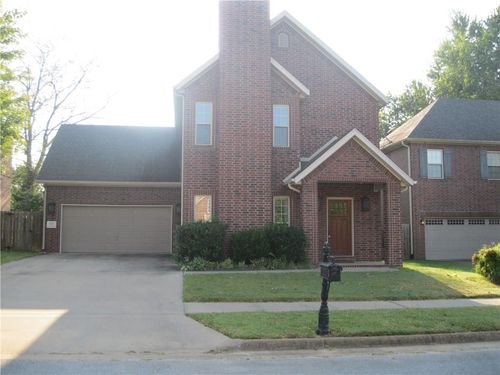 111 Se G Ct, Bentonville, AR, 72712-6024 | Card Image