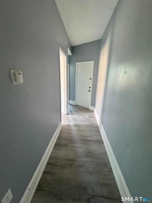 c2-283 Wethersfield Ave, Hartford, CT, 06114-1426 | Card Image