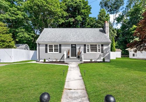80 Briggs Ln, Tiverton, RI, 02878-2406 | Card Image