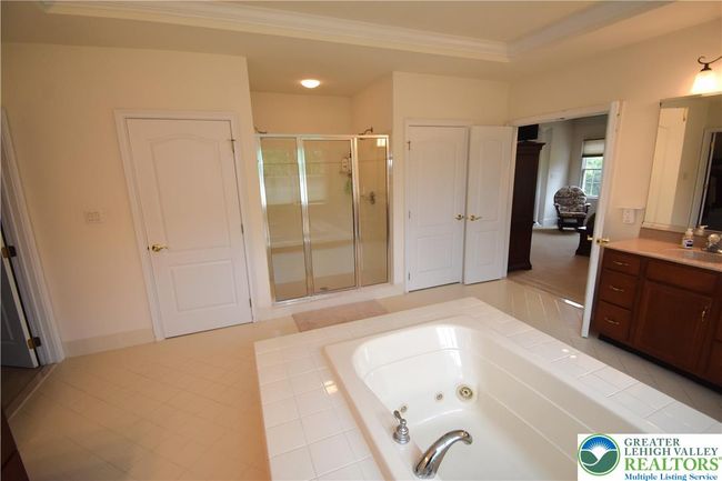 55 Forrest Stand Dr, House other with 4 bedrooms, 5 bathrooms and null parking in Easton PA | Image 45