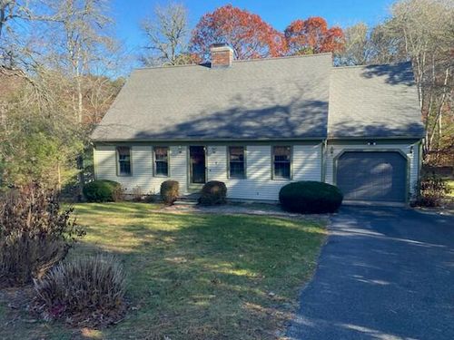 7 Sandy Way, Mashpee, MA, 02649-3702 | Card Image