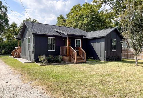 15511 Highway 6, Santa Fe, TX, 77517-2404 | Card Image