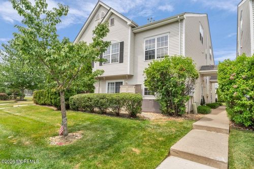 30 Saint Paul Ct, Tinton Falls, NJ, 07712-7510 | Card Image